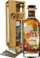 La Maison du Rhum 2010 Guatemala Wooden box 45% 700ml