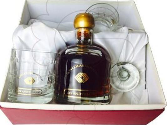 Cimex Ron Conmemorativo XXX Aniversario Giftbox With Glasses 750ml