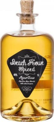 New Grove Beach House Spiced 2yo 40% 1000ml