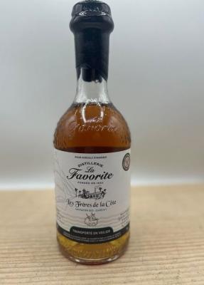 La Favorite 2021 Les Freres De La Cote Navigation 2022 Cuvee #1 Finish Barrel Navarre Blacks Scale 700ml 54.7%