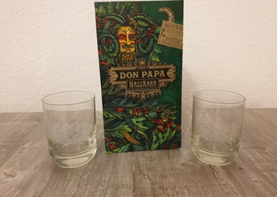 Don Papa Masskara Giftbox With Glasses 40% 700ml