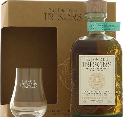 Baie des Tresors 2021 Martinique De Terroirs Pure Canne Fruits des Pluies GiftBox With Class 50% 700ml