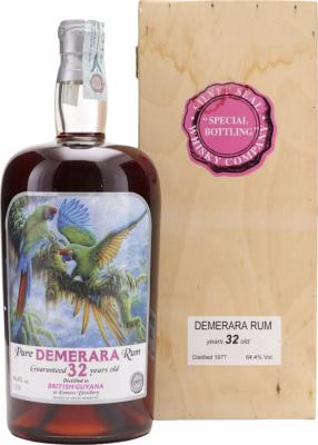 Silver Seal 1977 Pure Demerara Wooden Box 32yo 64.4% 1500ml