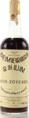 Moon Import Demerara Guyana Aged 20yo 46% 700ml