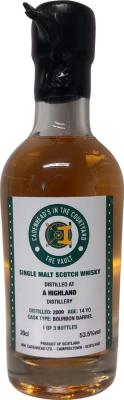 A Highland Distillery 2009 CA In The Courtyard the Vault 53.5% 200ml