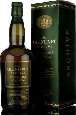 Glenlivet Archive Pure Single Malt Green label 43% 700ml