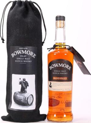 Bowmore 2009 Hand-filled at the distillery Virgin Oak Barrel #1568 59.7% 700ml