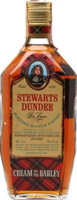 Stewarts Dundee De Luxe Blended Scotch Whisky Cream of the Barley Reina Import Ltd. Saronno Italy 43% 750ml