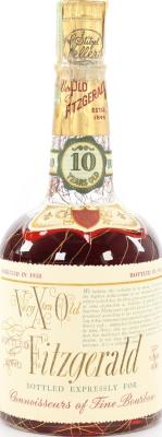 Very Xtra Old Fitzgerald 10yo Bottled in Bond New American Oak Barrels Connoisseurs of Fine Bourbon 45% 750ml