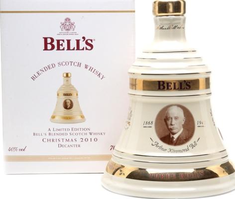 Bell's Three Bells Arthur Kinmond Bell Christmas 2010 Decanter Limited Edition 40% 700ml