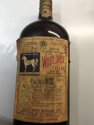 White Horse The Old Blend Scotch Whisky of the White Horse Cellar 43.4% 1136ml